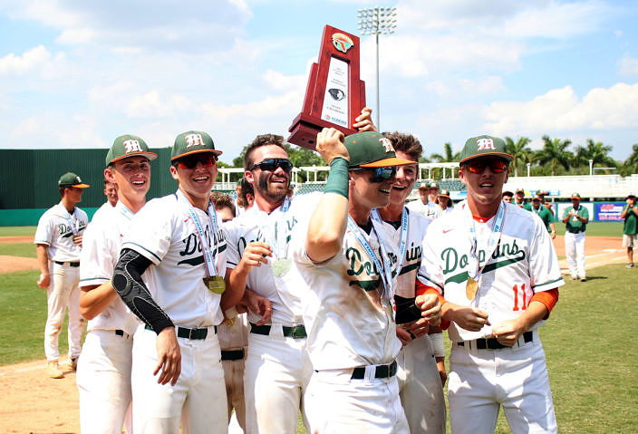 PREP BASEBALL: Hornets stung by Chipley in Class 1A state championship